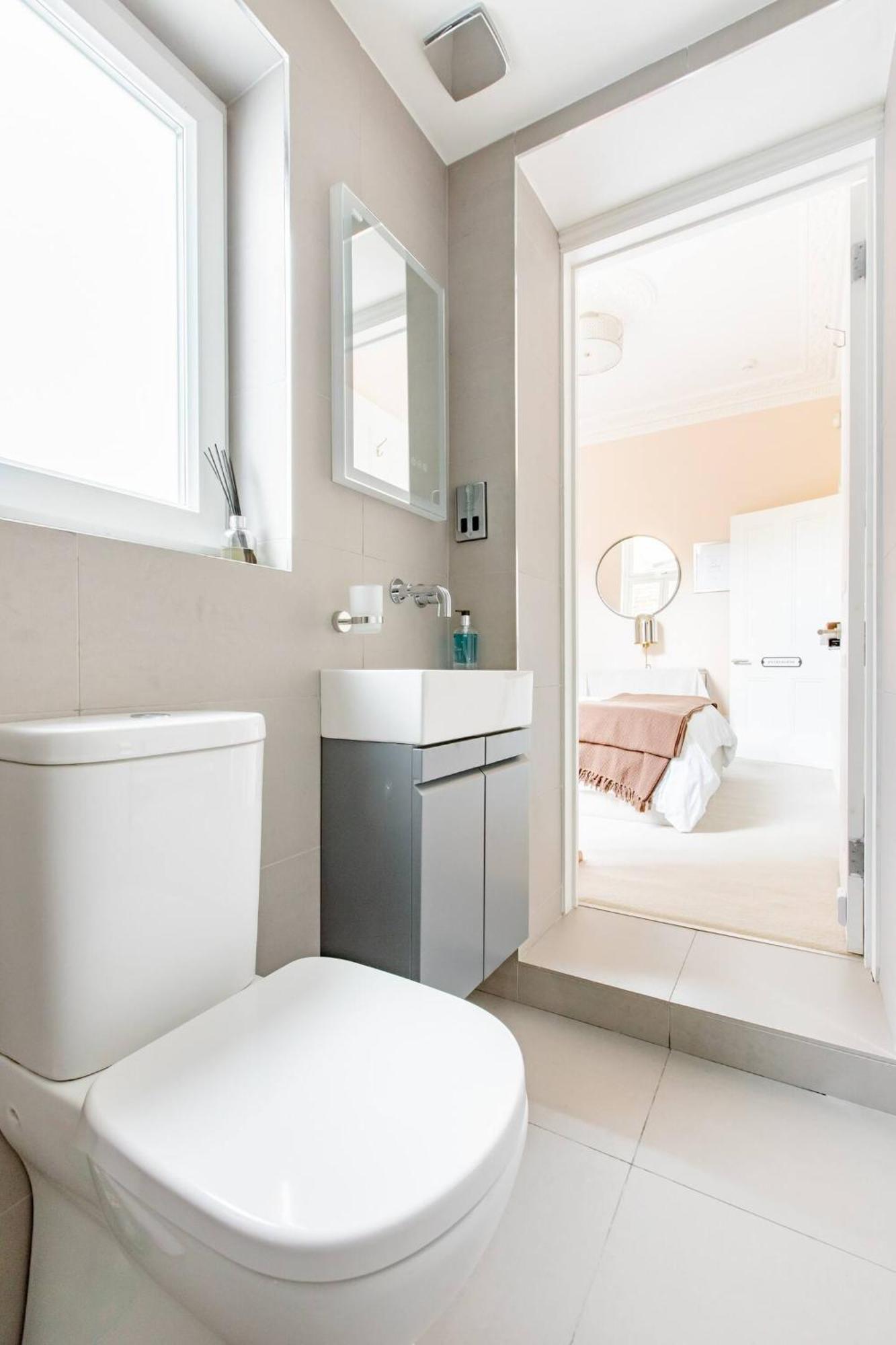 Clapham - Kingsize Bed - En-suite - Private Patio - Peaceful Space - HOMESTAY Londres Exterior foto