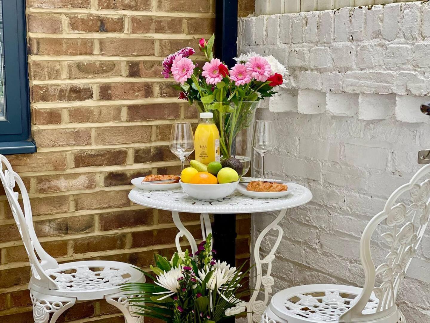 Clapham - Kingsize Bed - En-suite - Private Patio - Peaceful Space - HOMESTAY Londres Exterior foto