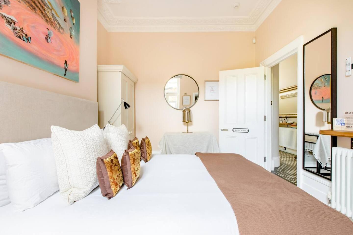 Clapham - Kingsize Bed - En-suite - Private Patio - Peaceful Space - HOMESTAY Londres Exterior foto